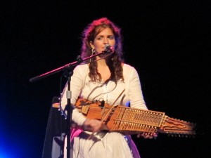 Actuació de la cantant de música sefardita Ana Alcaide.